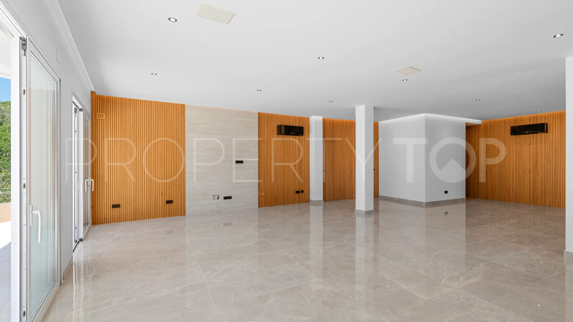 Villa en venta de 5 dormitorios en El Madroñal