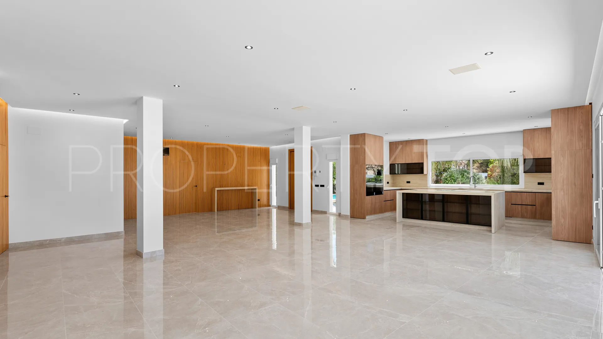 Villa en venta de 5 dormitorios en El Madroñal
