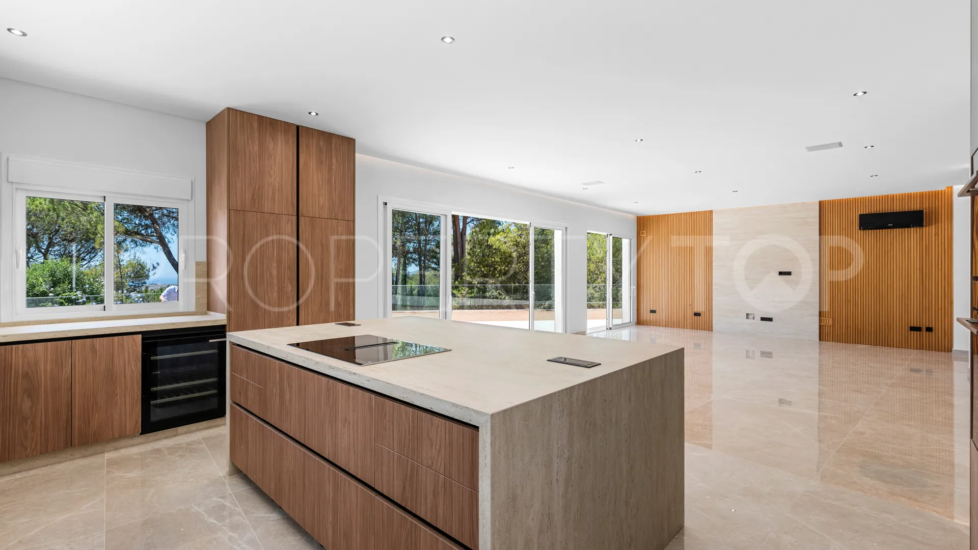 Villa en venta de 5 dormitorios en El Madroñal