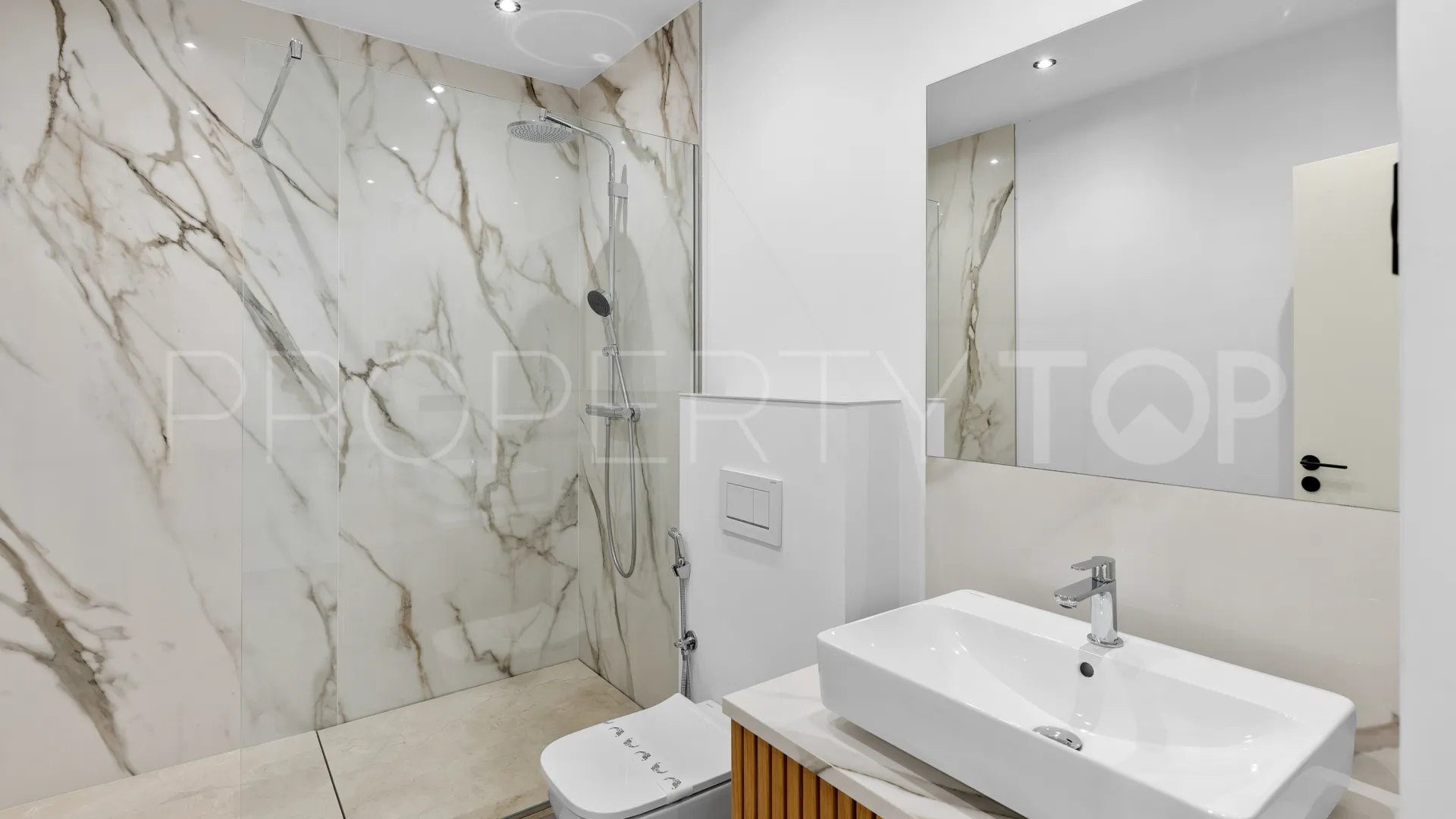Villa en venta de 5 dormitorios en El Madroñal
