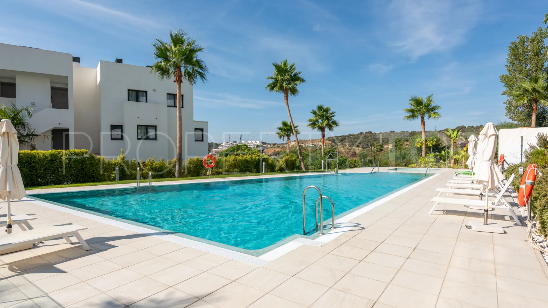 Se vende apartamento planta baja en Las Olas de 3 dormitorios