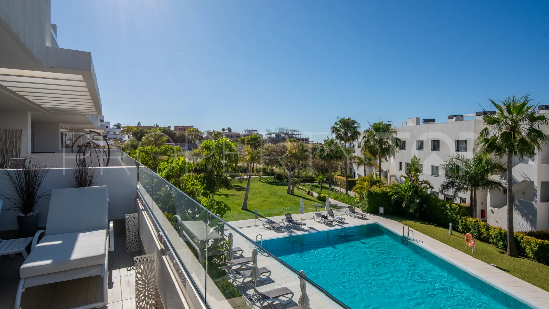 Se vende apartamento planta baja en Las Olas de 3 dormitorios