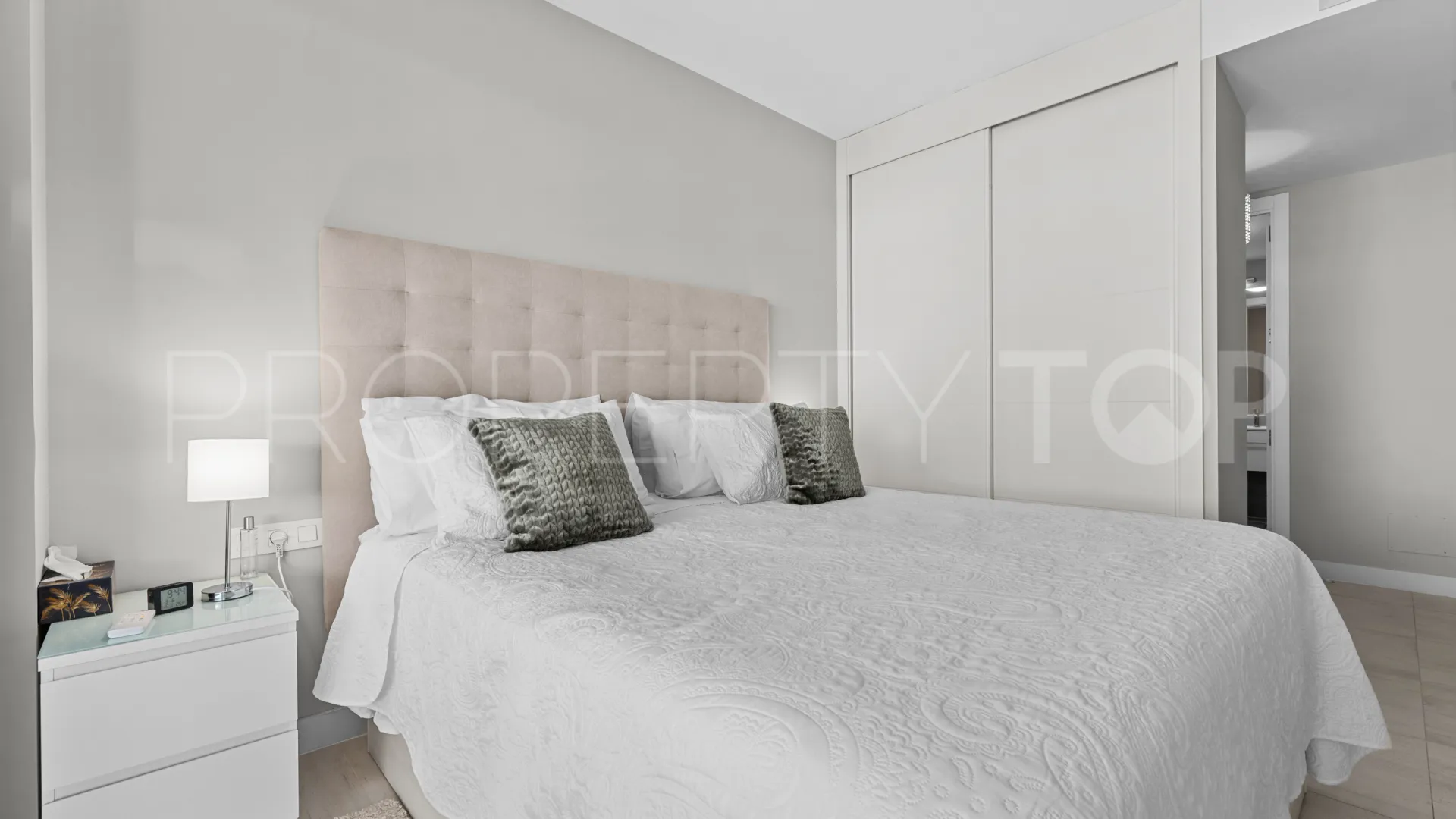Se vende apartamento planta baja en Las Olas de 3 dormitorios