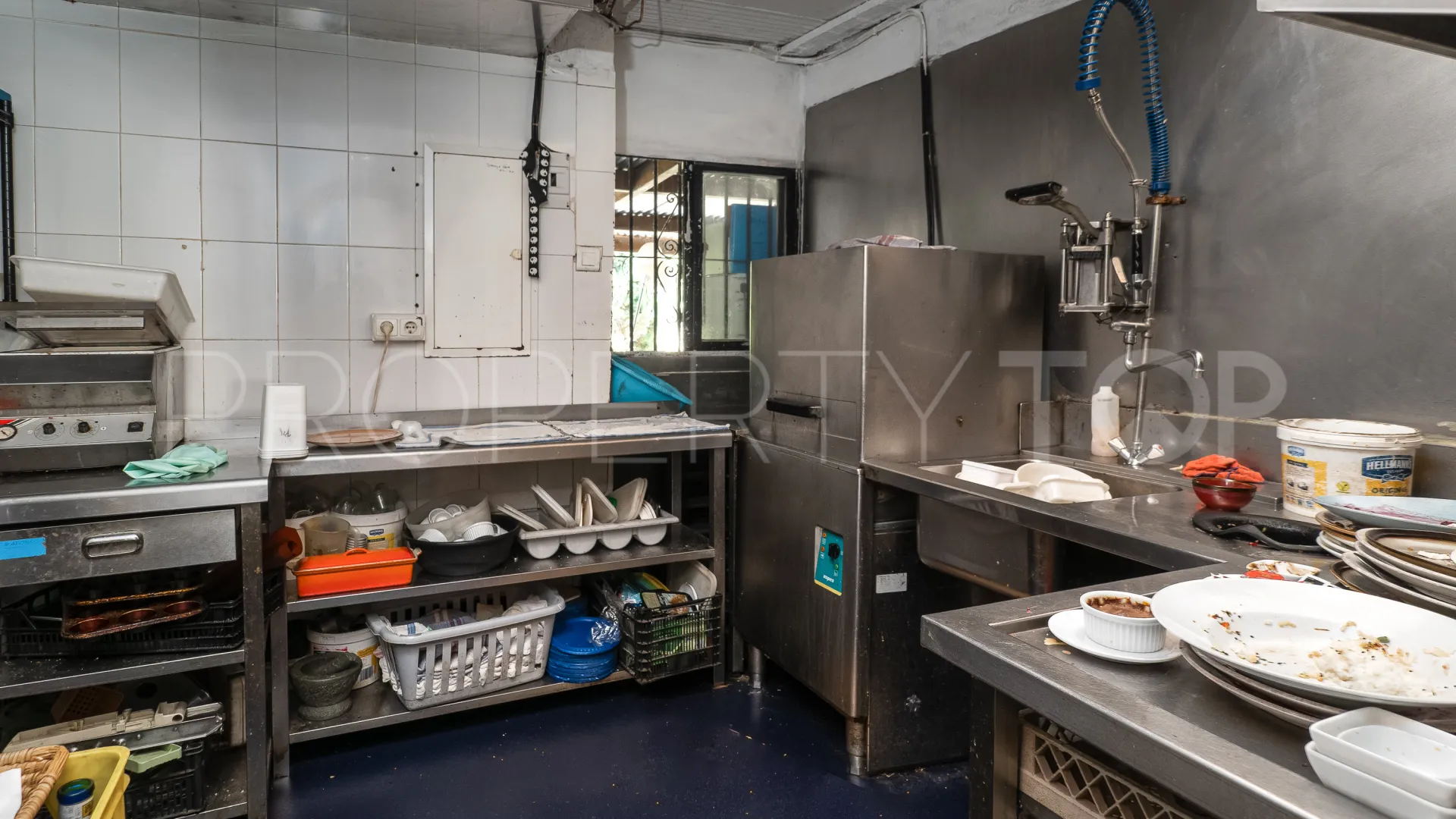 Buy restaurant in Casares Montaña with 3 bedrooms