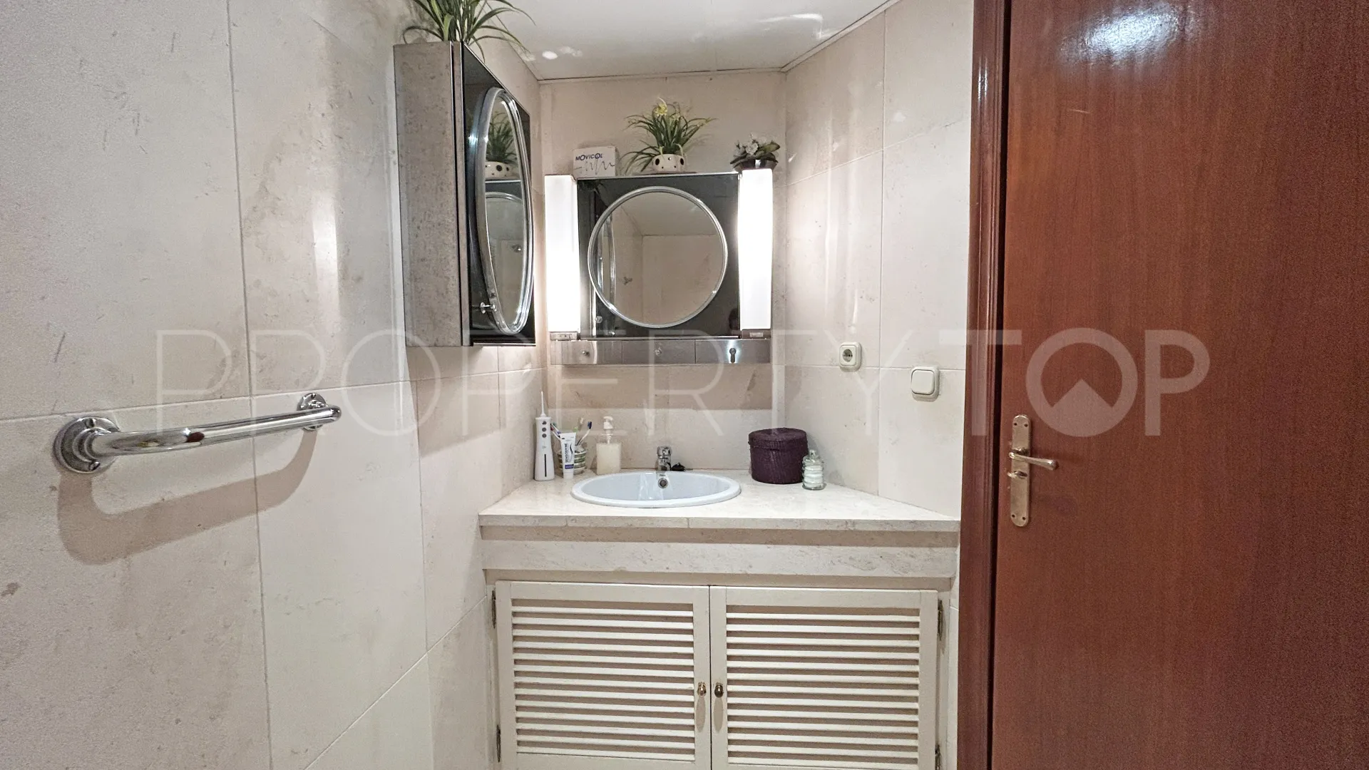 For sale duplex penthouse with 4 bedrooms in Marbella Centro
