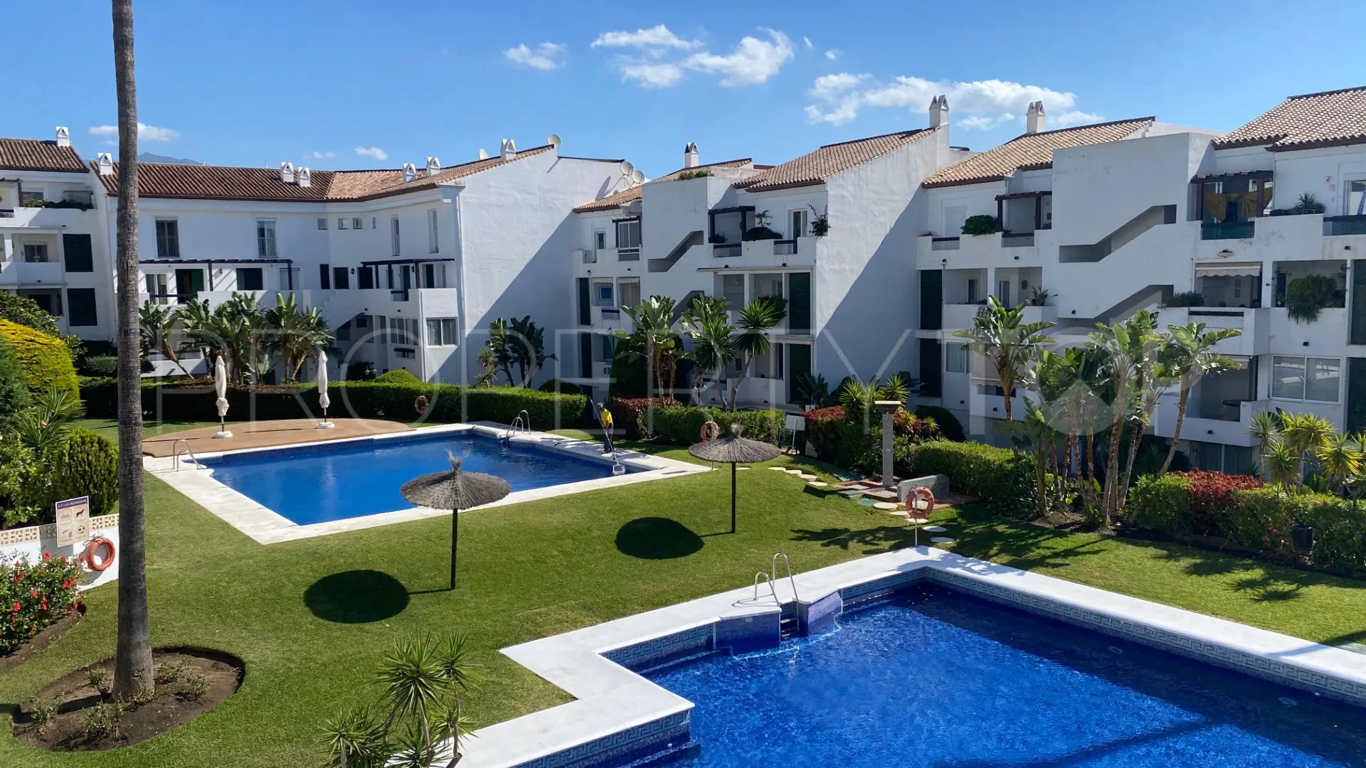 2 bedrooms ground floor duplex in Estepona for sale