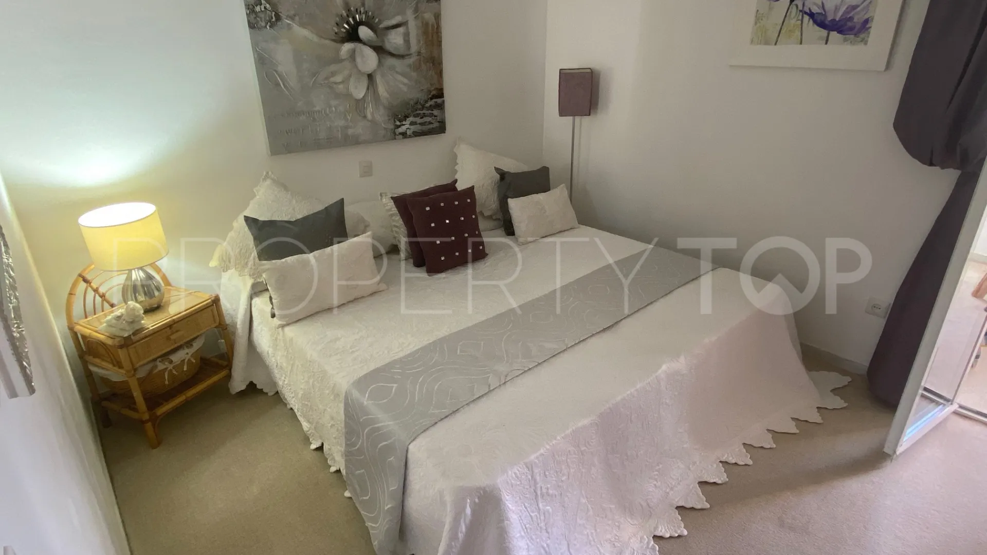 2 bedrooms ground floor duplex in Estepona for sale