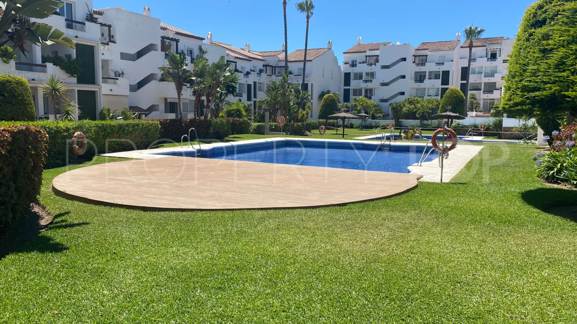 2 bedrooms ground floor duplex in Estepona for sale