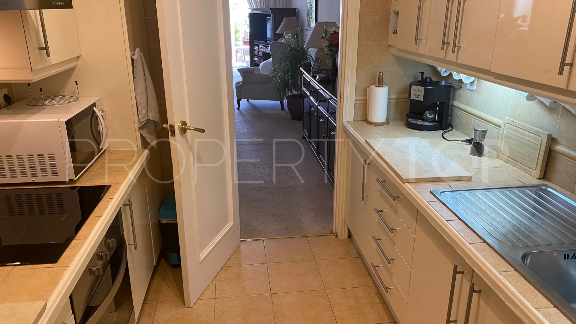 2 bedrooms ground floor duplex in Estepona for sale