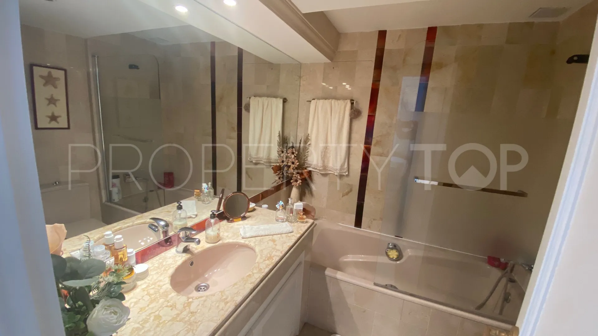 2 bedrooms ground floor duplex in Estepona for sale