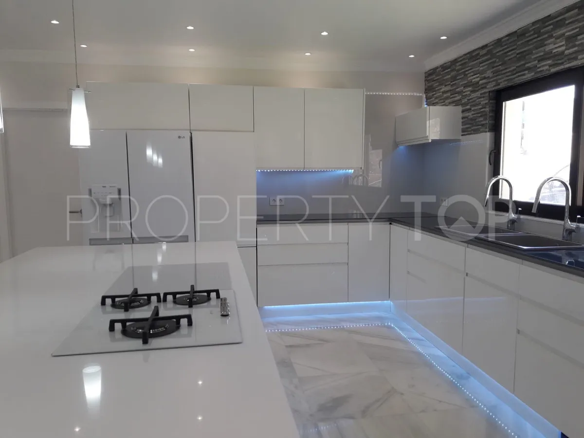 Paraiso Alto, villa de 6 dormitorios en venta