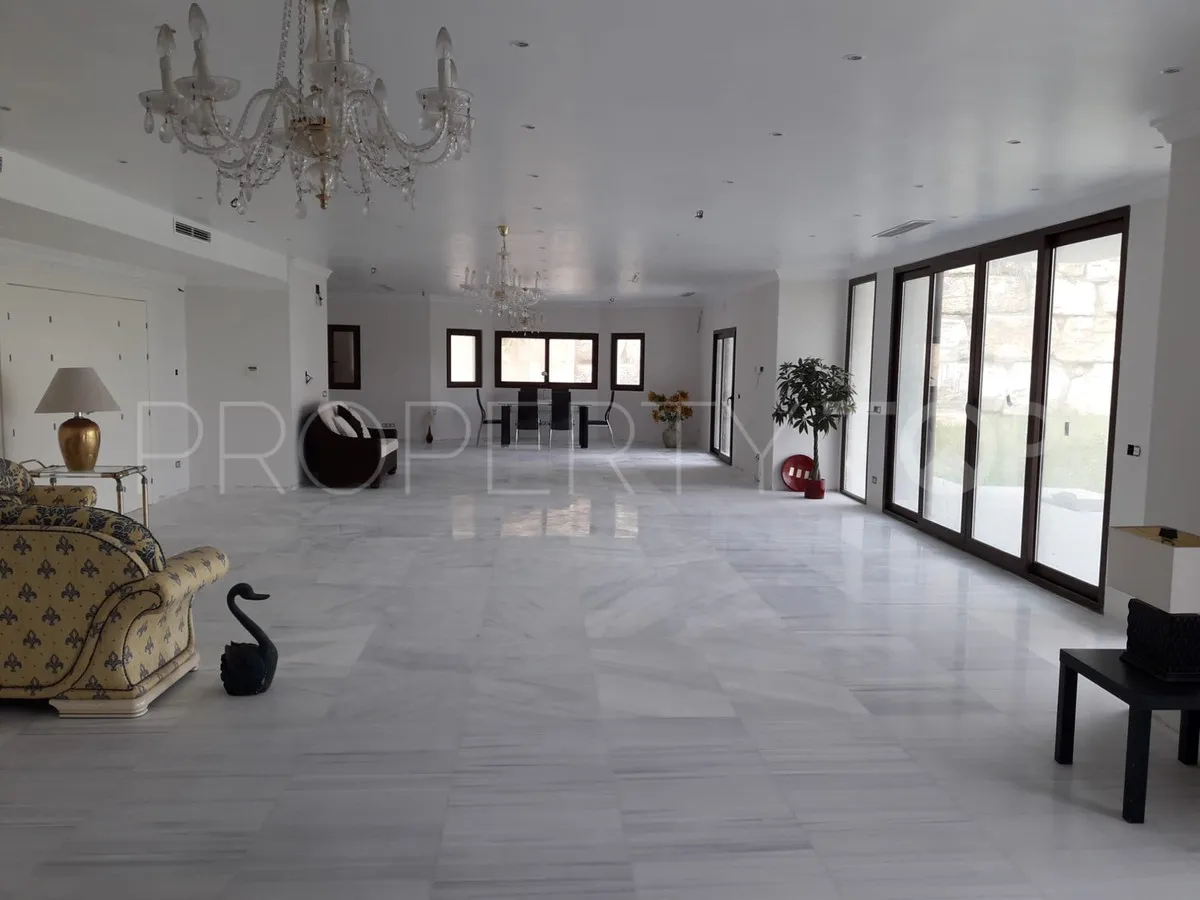 Paraiso Alto, villa de 6 dormitorios en venta
