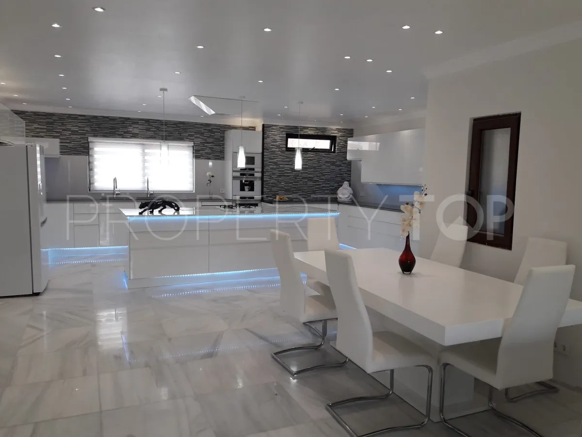 Paraiso Alto, villa de 6 dormitorios en venta