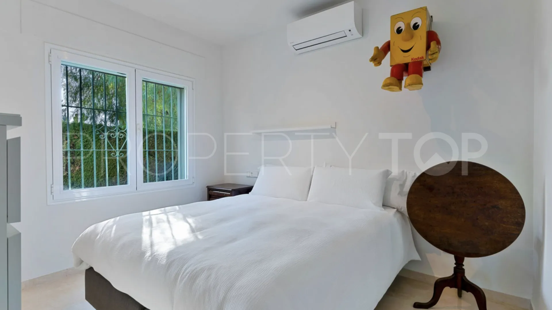 3 bedrooms El Paraiso villa for sale