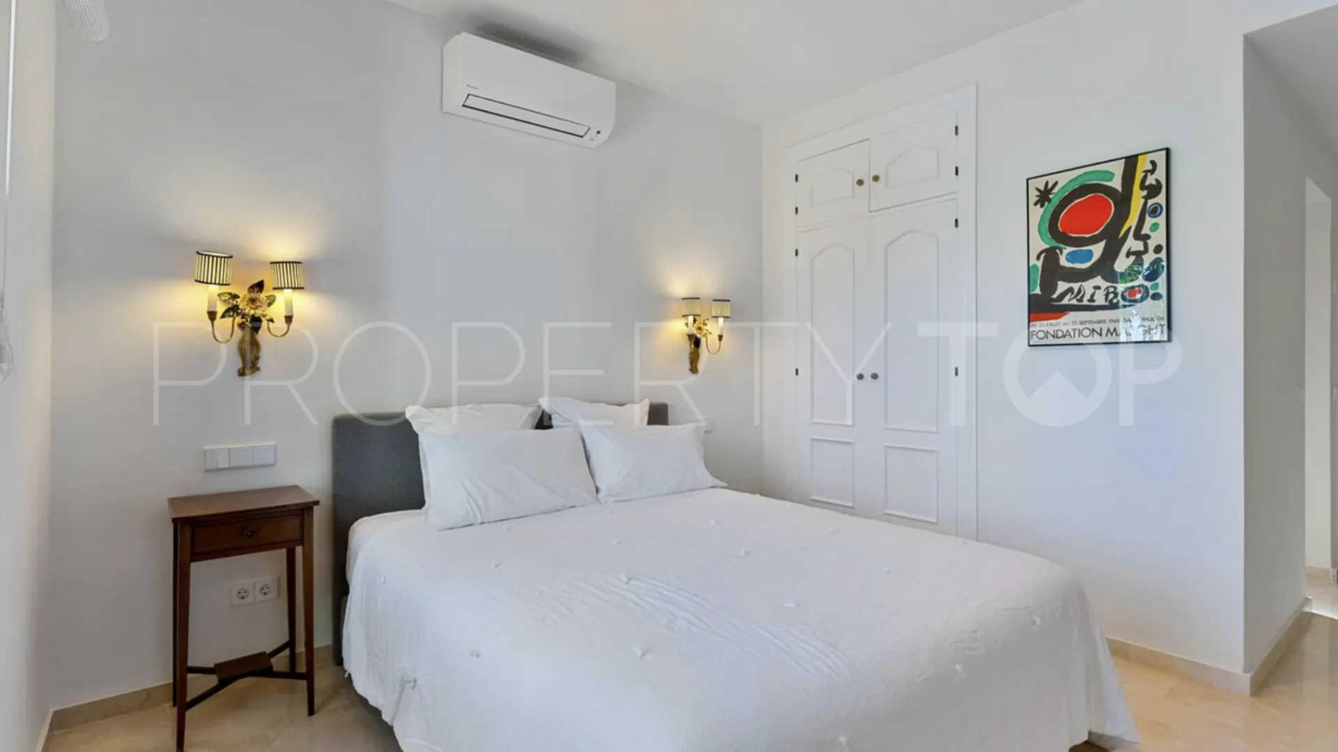 3 bedrooms El Paraiso villa for sale