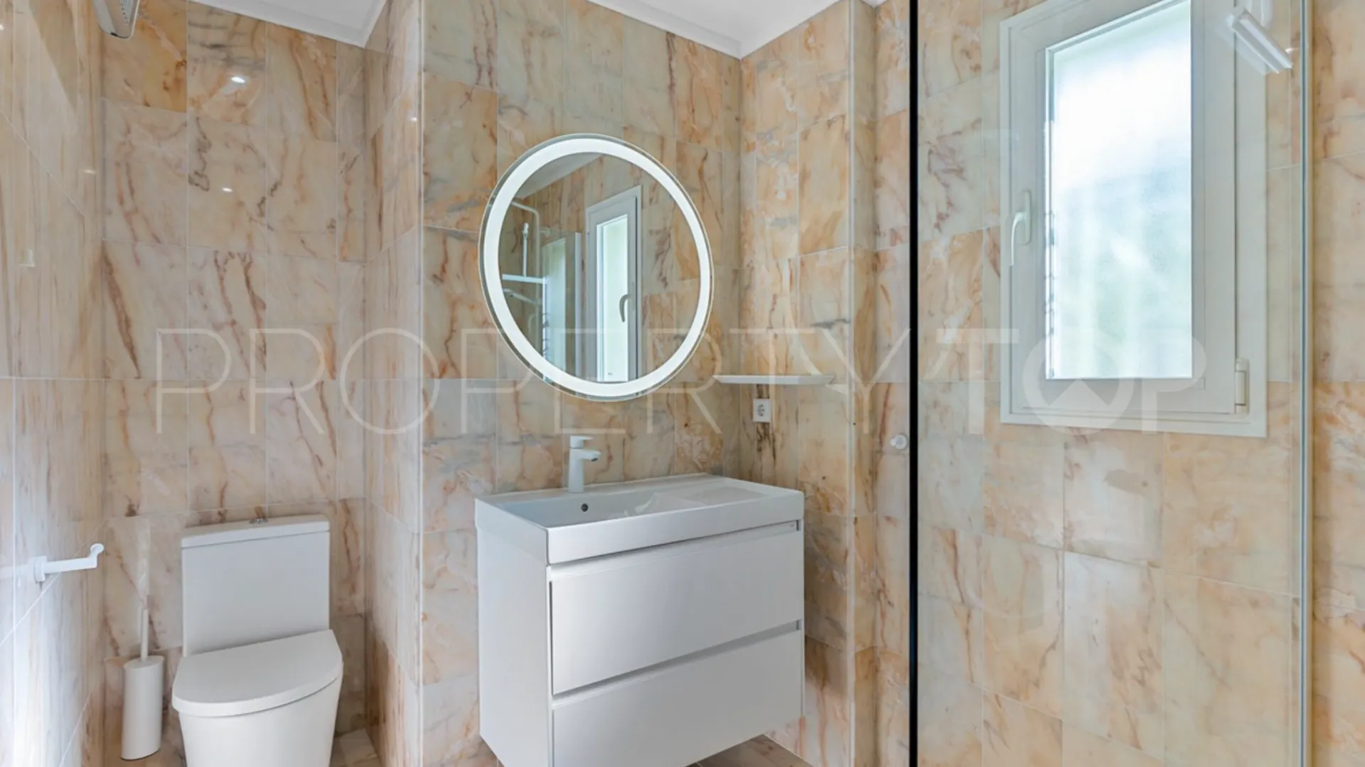 3 bedrooms El Paraiso villa for sale