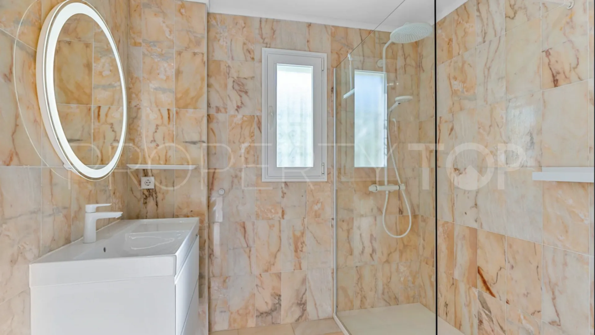 3 bedrooms El Paraiso villa for sale