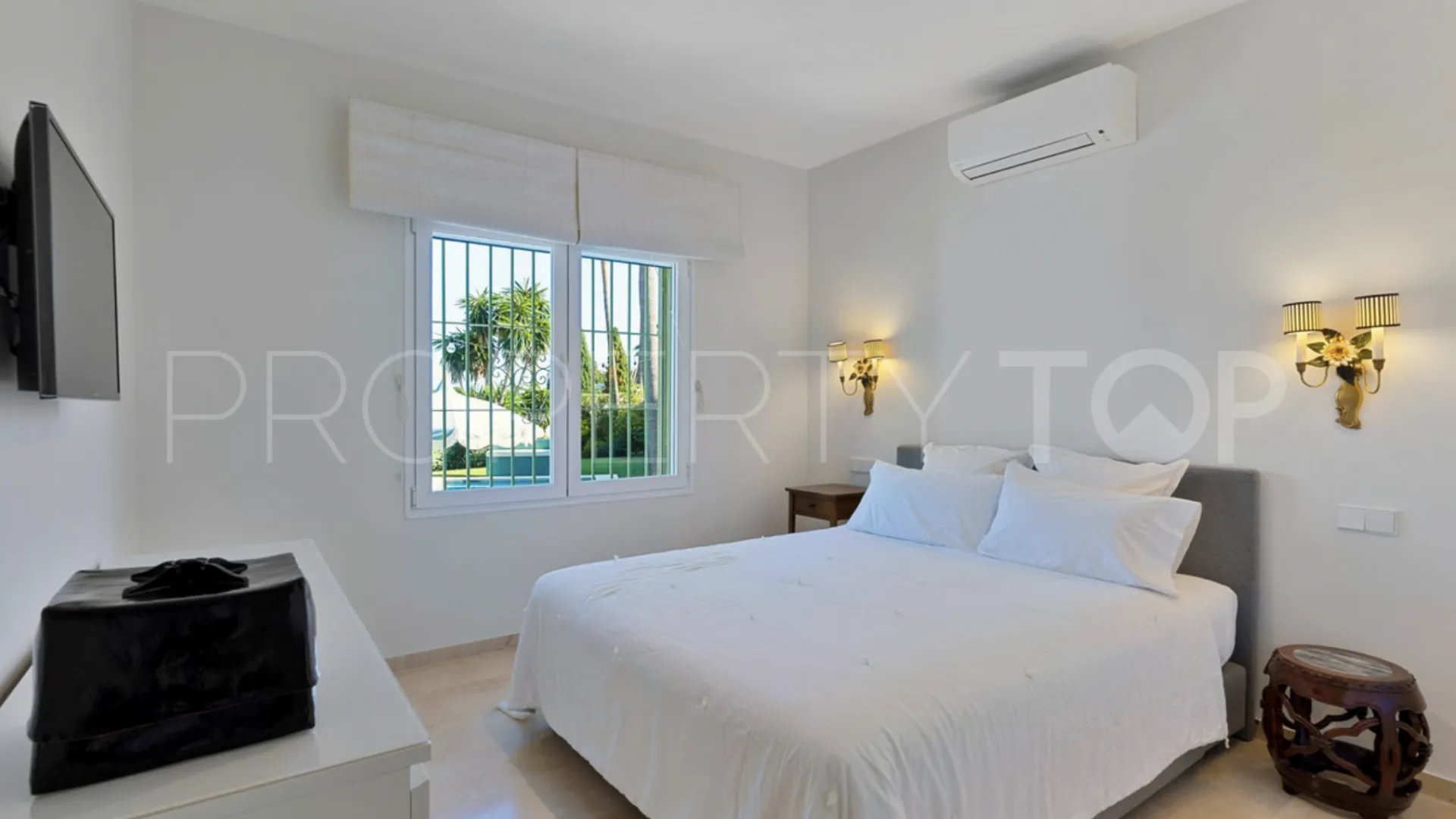 3 bedrooms El Paraiso villa for sale