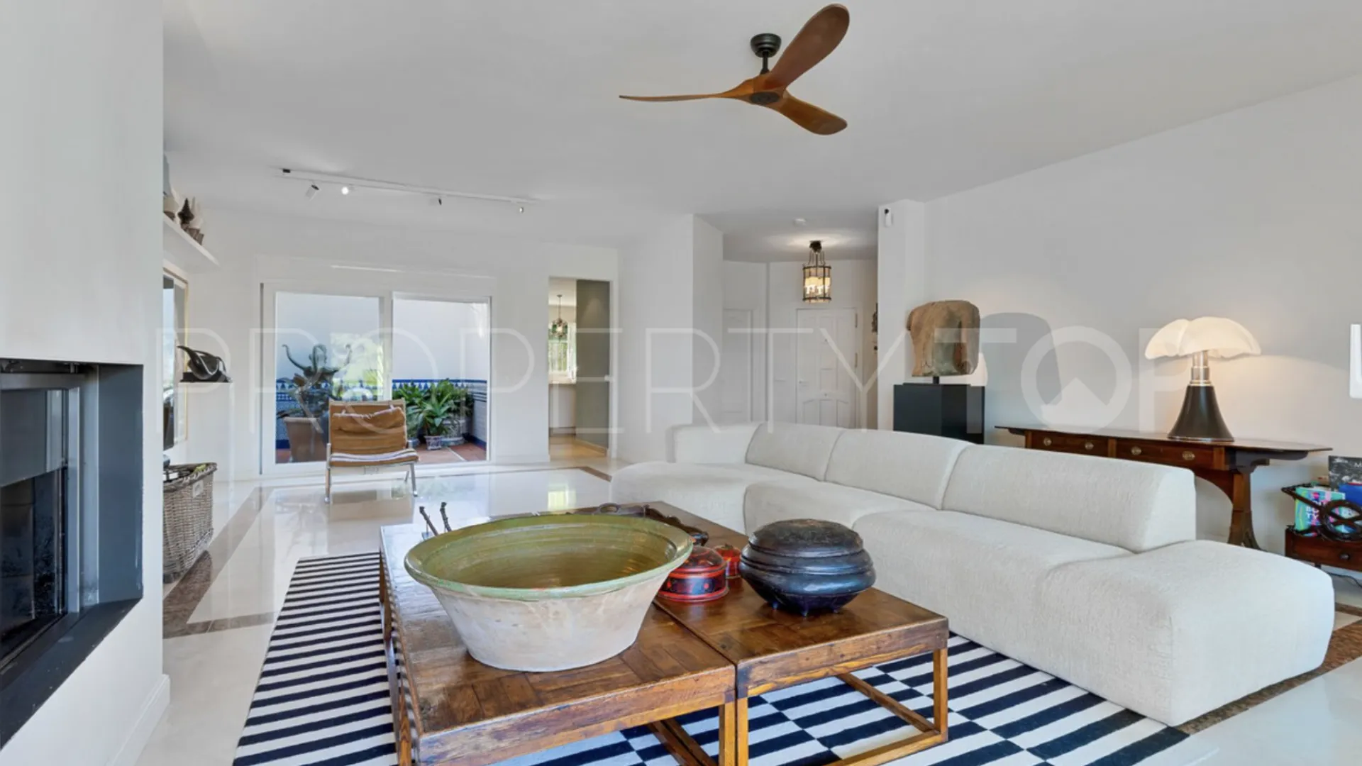 3 bedrooms El Paraiso villa for sale