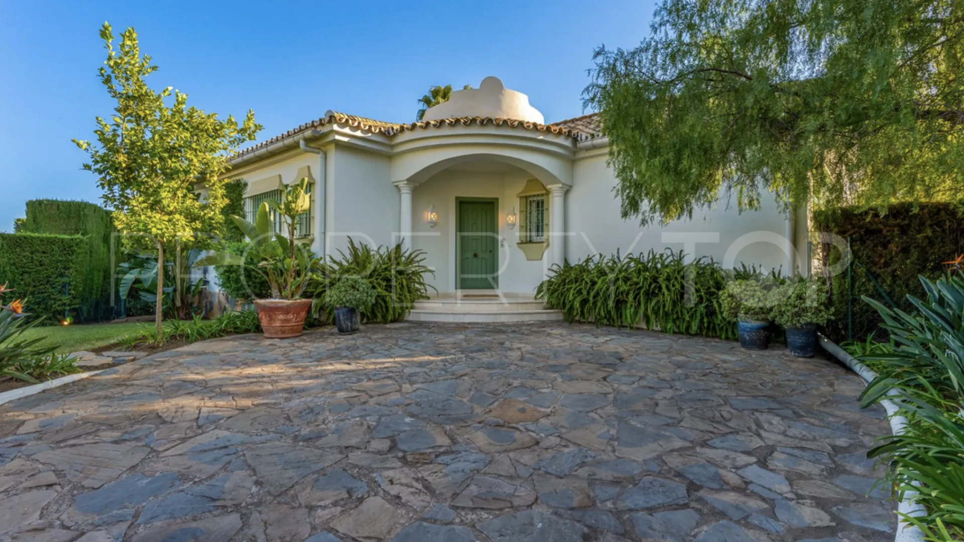 3 bedrooms El Paraiso villa for sale