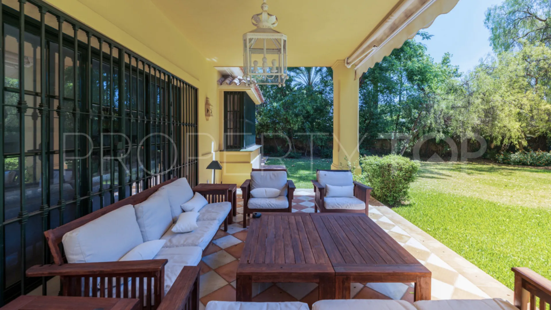 Villa en venta en Casasola