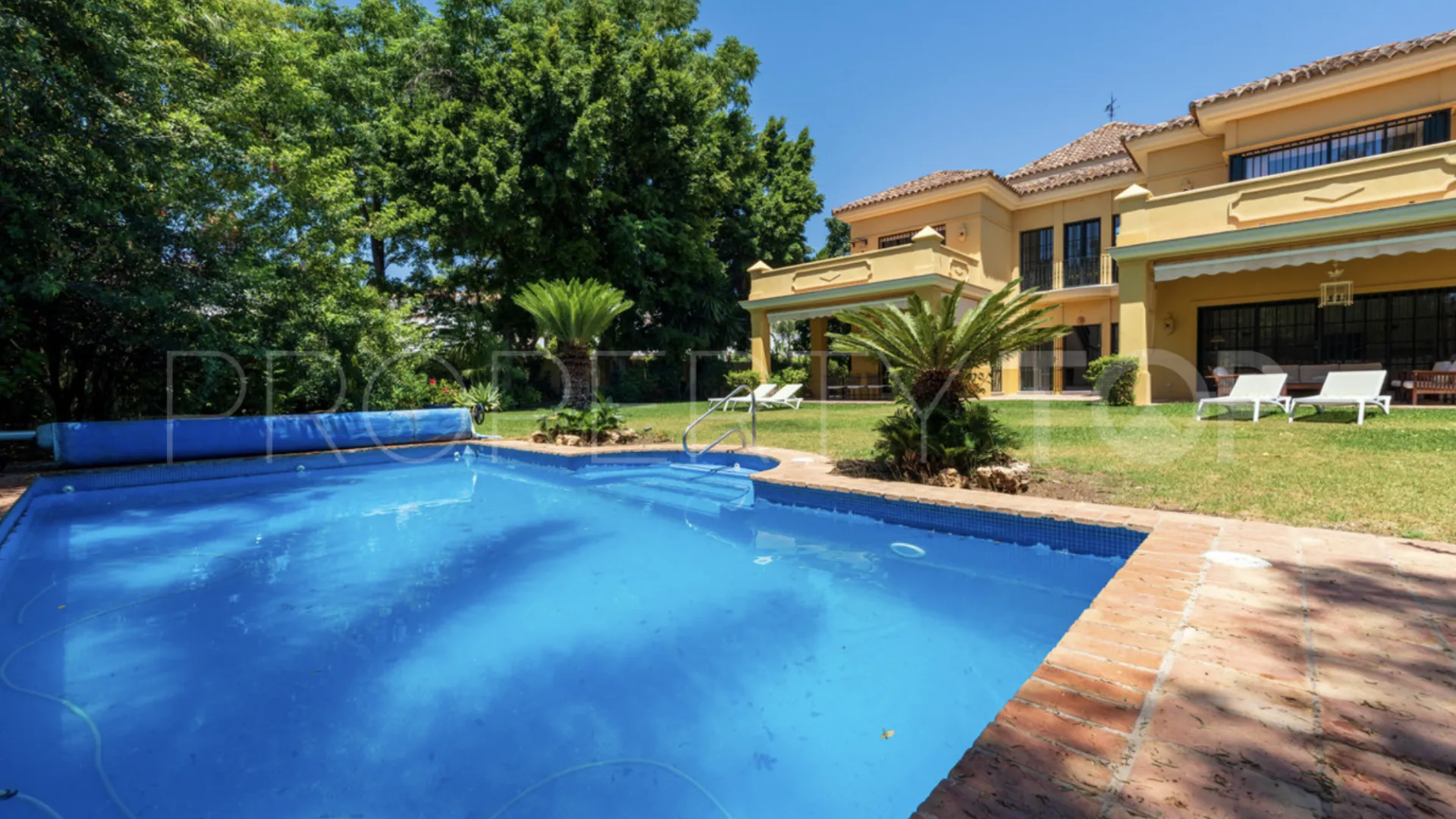 Villa en venta en Casasola