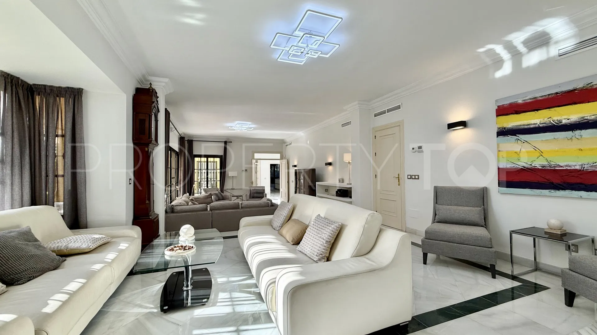 Villa en venta en Casasola
