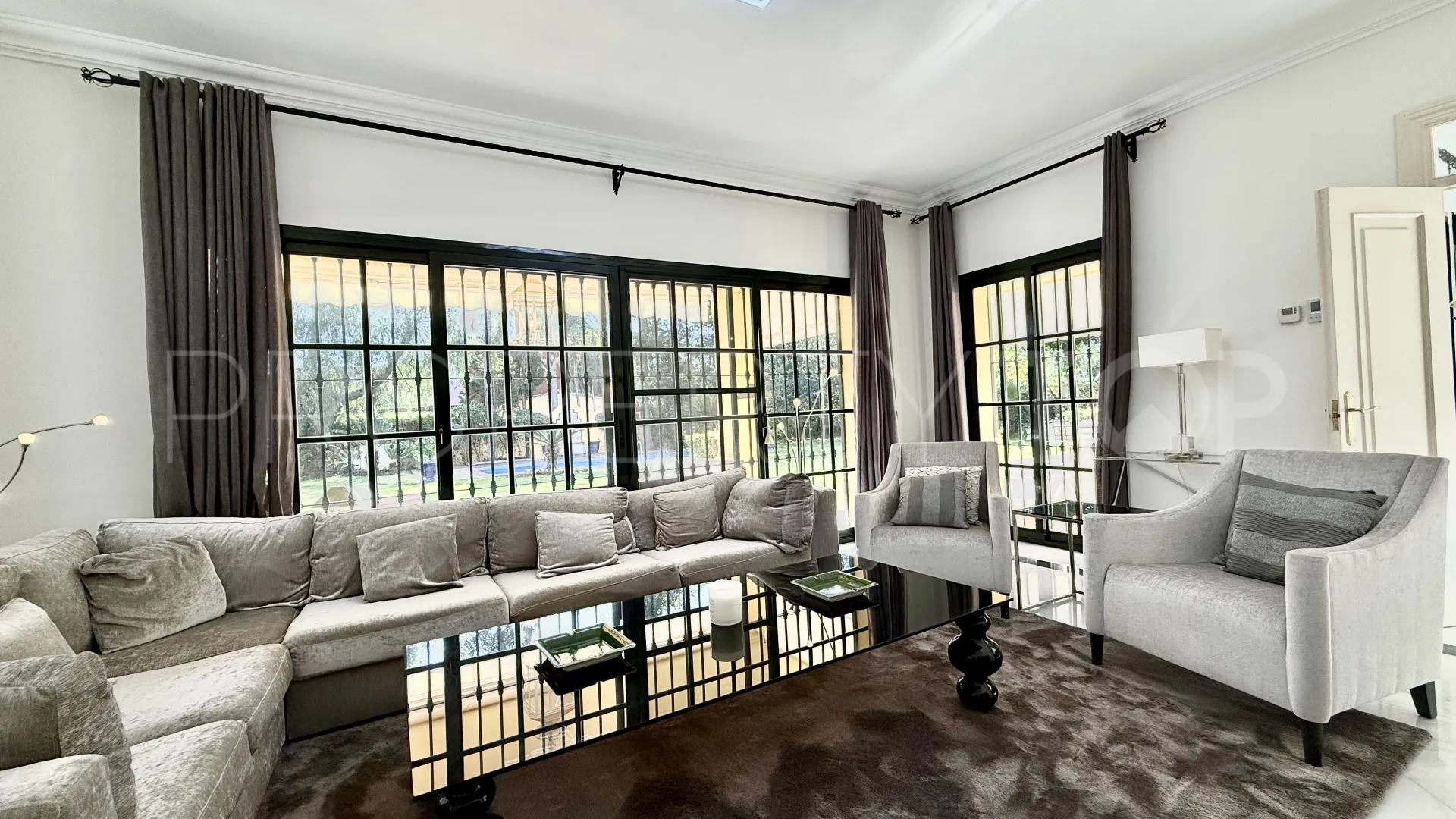Villa en venta en Casasola