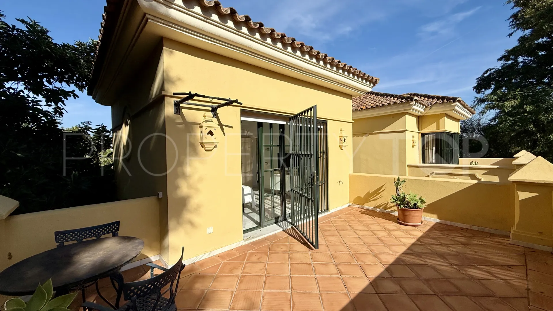 Villa en venta en Casasola