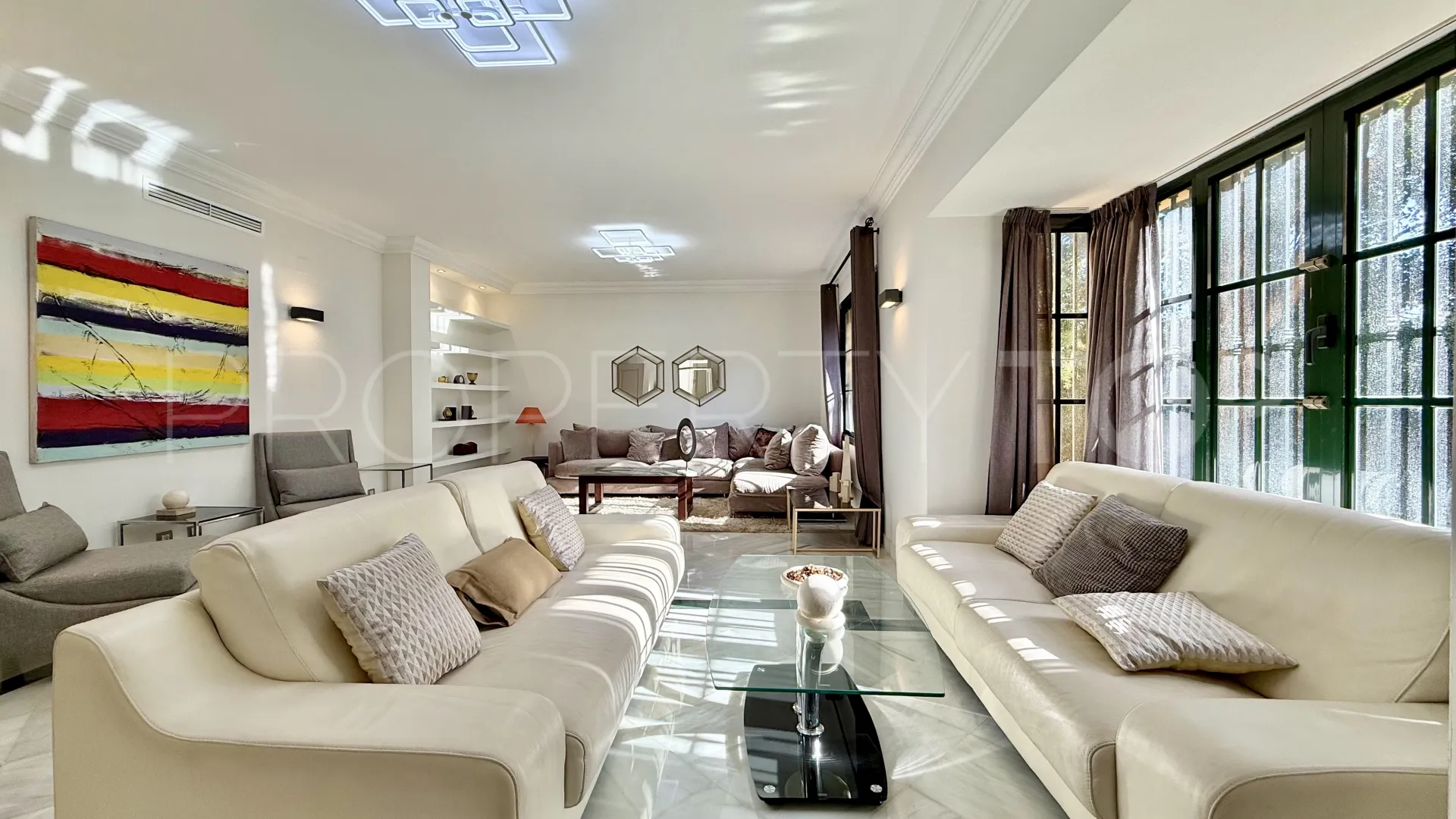 Villa en venta en Casasola