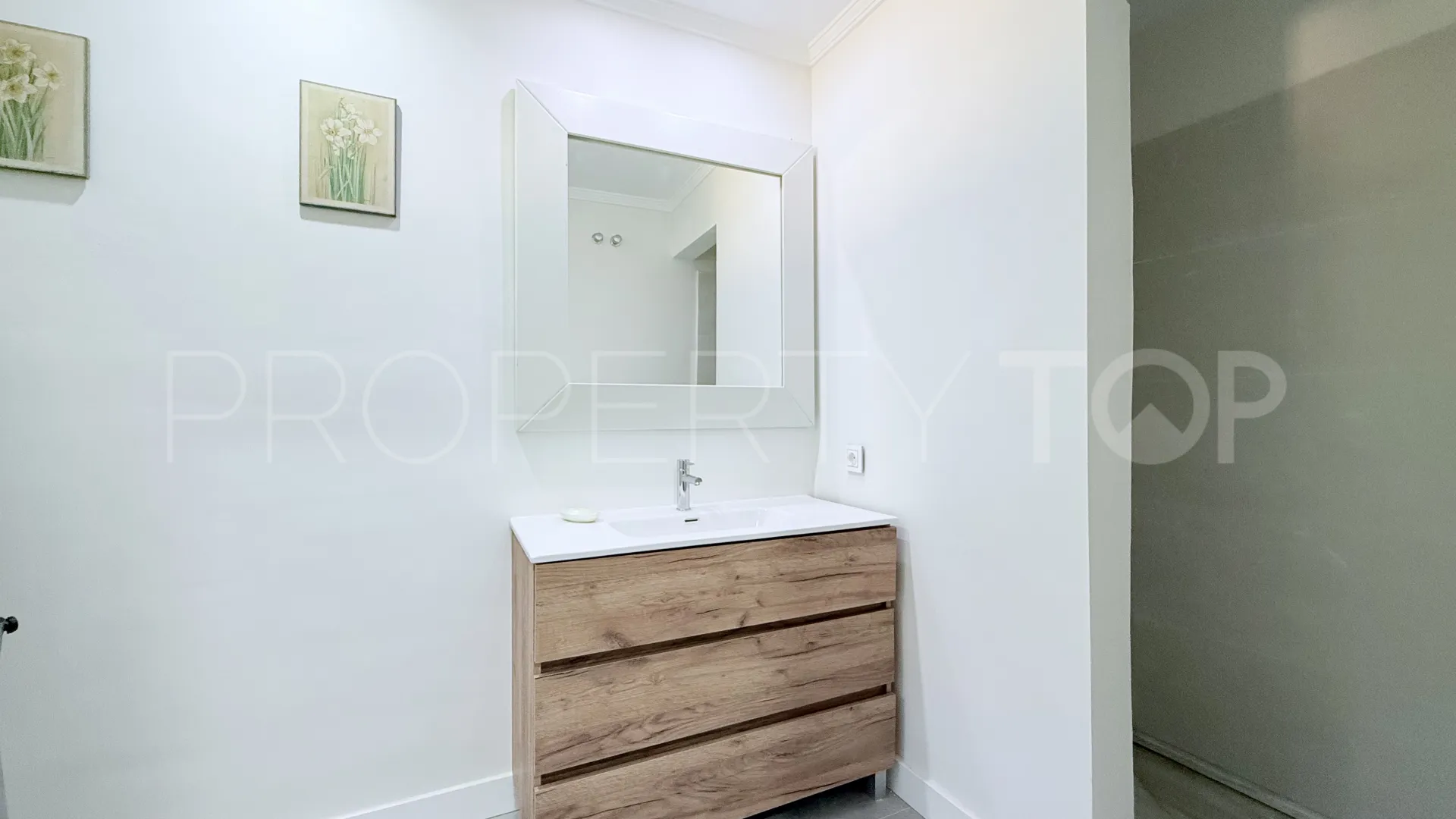 Villa en venta en Casasola