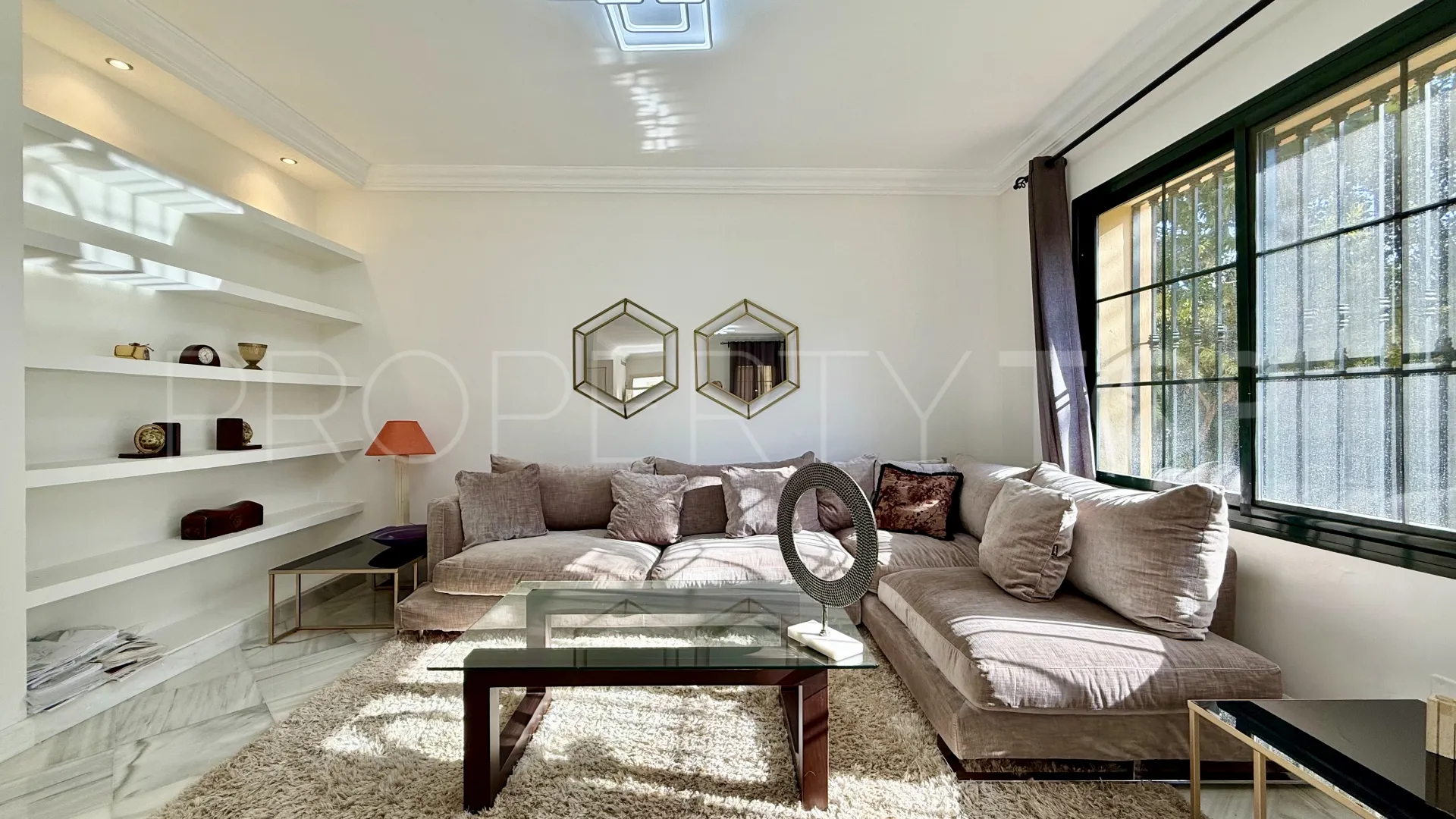 Villa en venta en Casasola