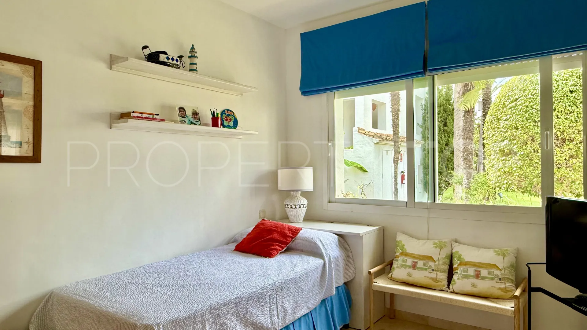 Apartamento planta baja con 3 dormitorios en venta en Costalita