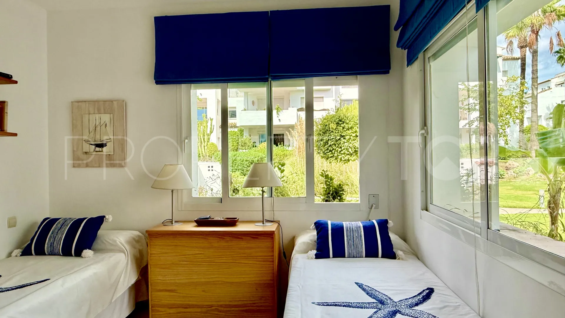 Apartamento planta baja con 3 dormitorios en venta en Costalita