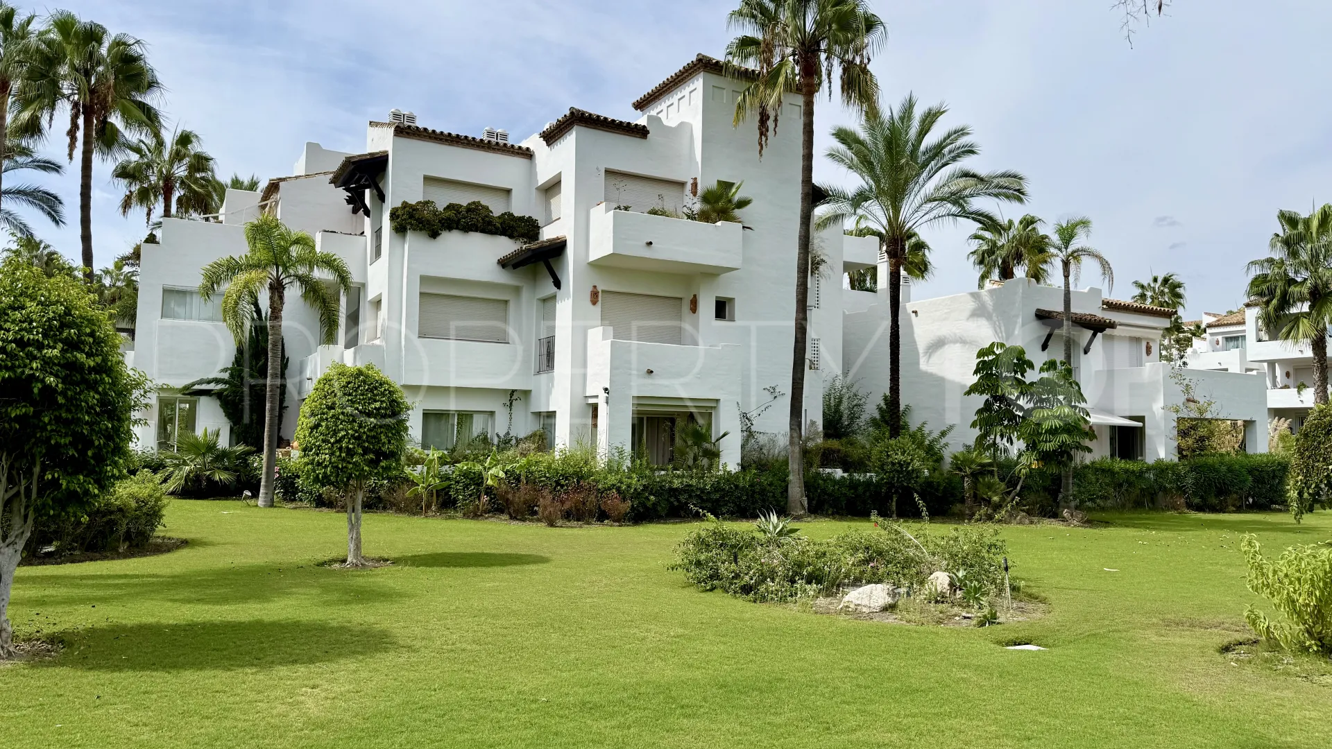 Apartamento planta baja con 3 dormitorios en venta en Costalita