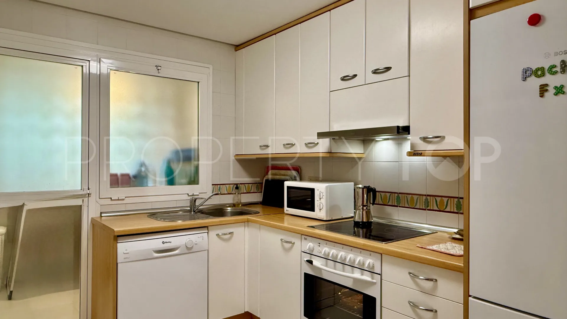 Apartamento planta baja con 3 dormitorios en venta en Costalita