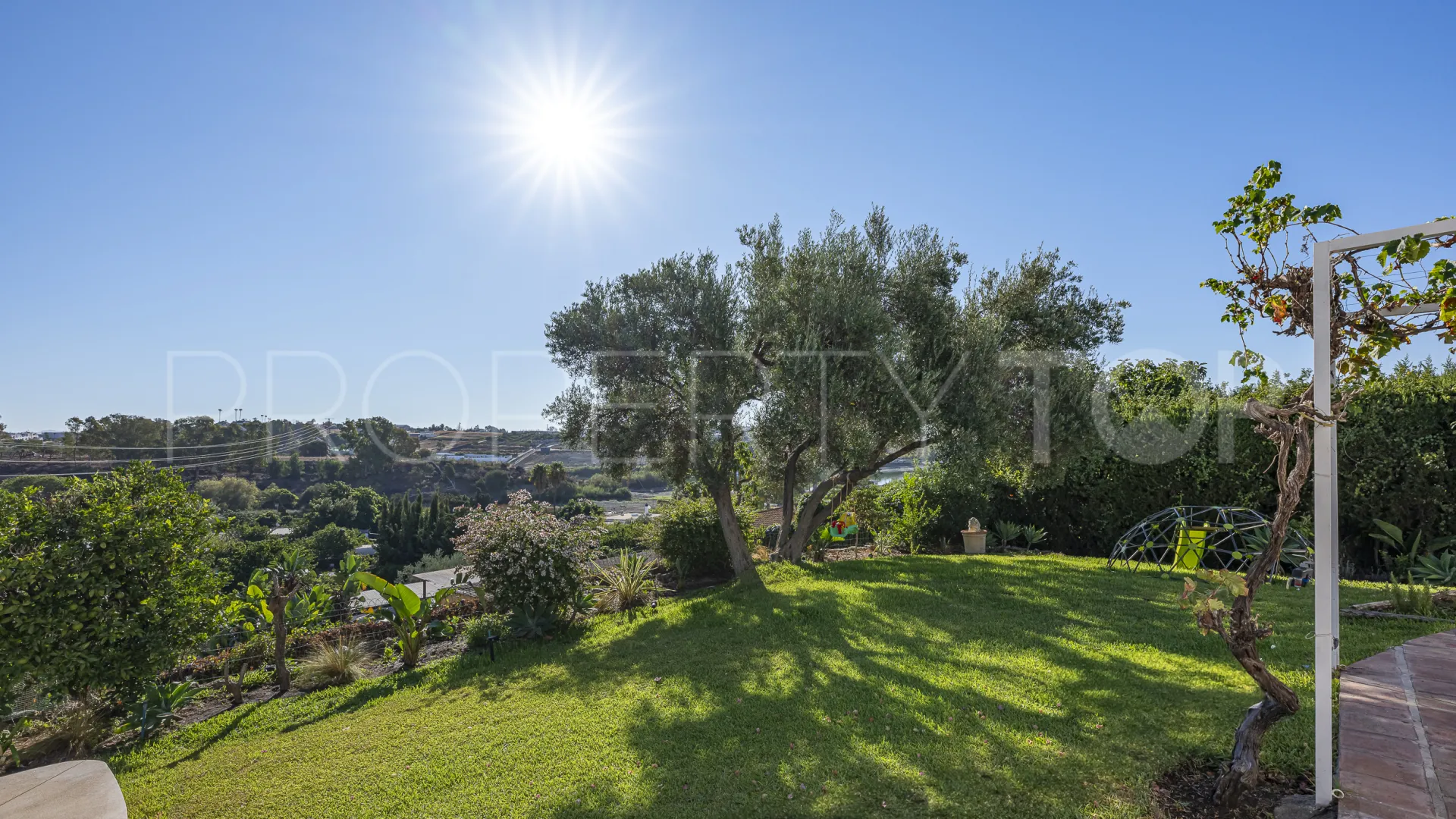 Guadalmina Alta 4 bedrooms villa for sale