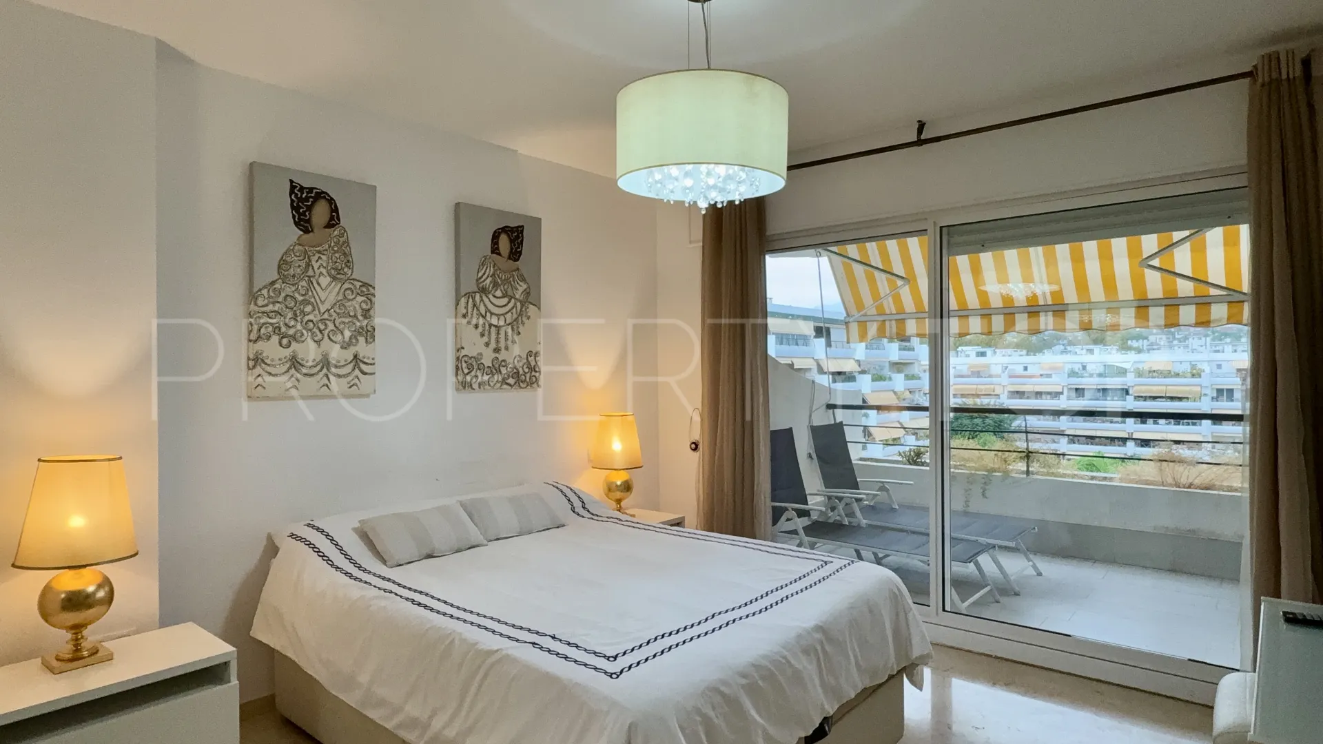 For sale apartment in Guadalmina Alta