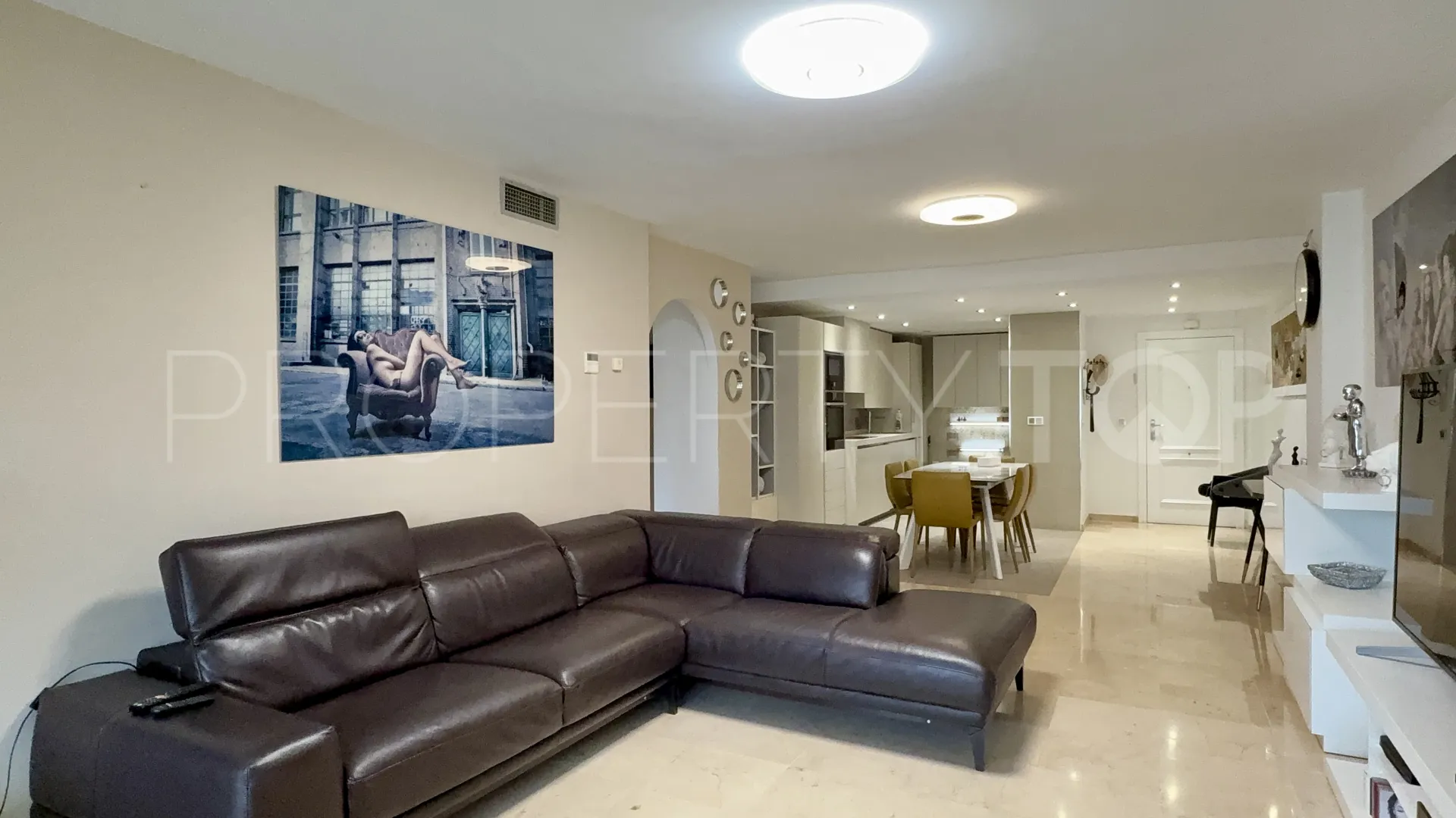 For sale apartment in Guadalmina Alta