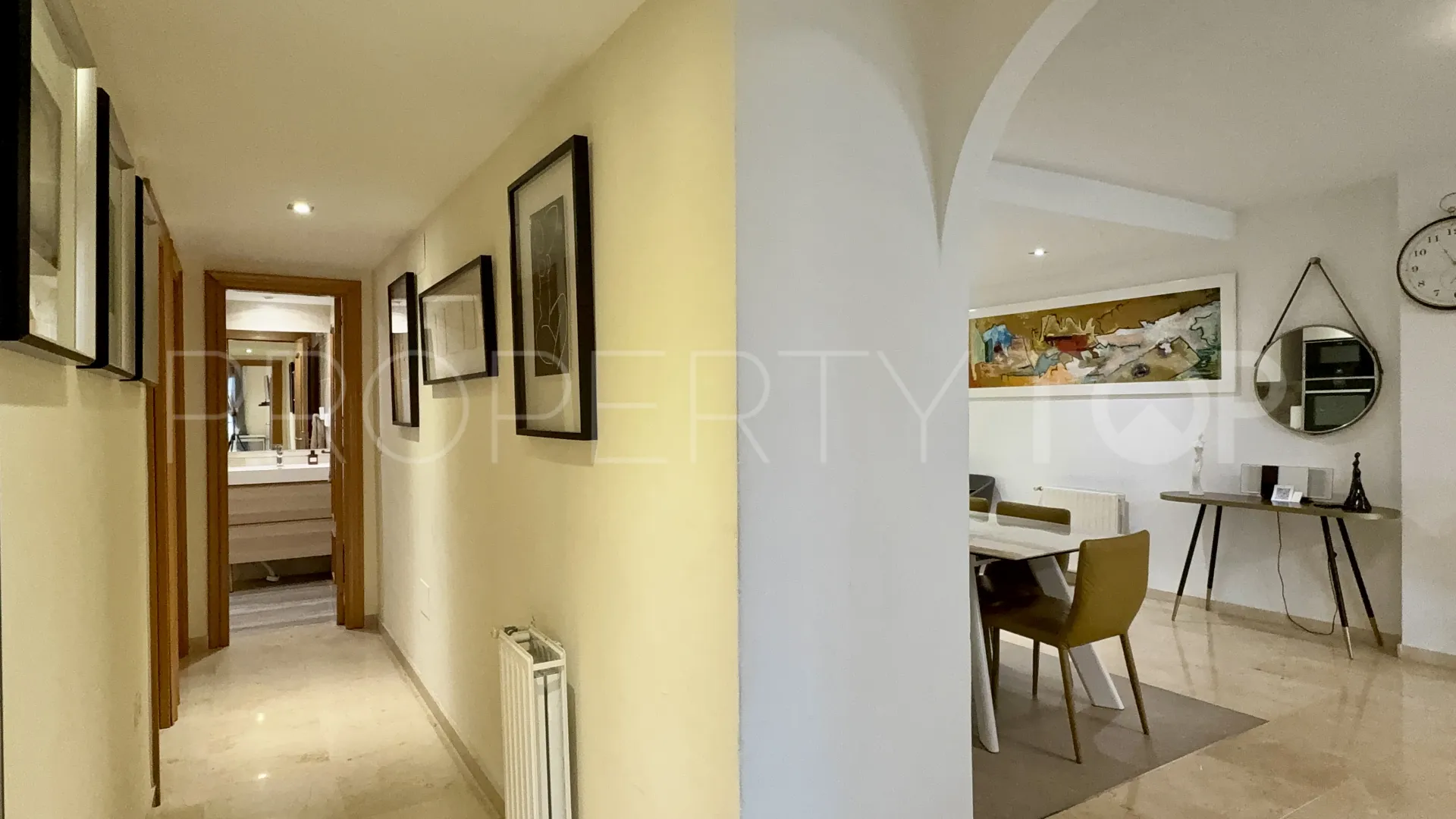 For sale apartment in Guadalmina Alta