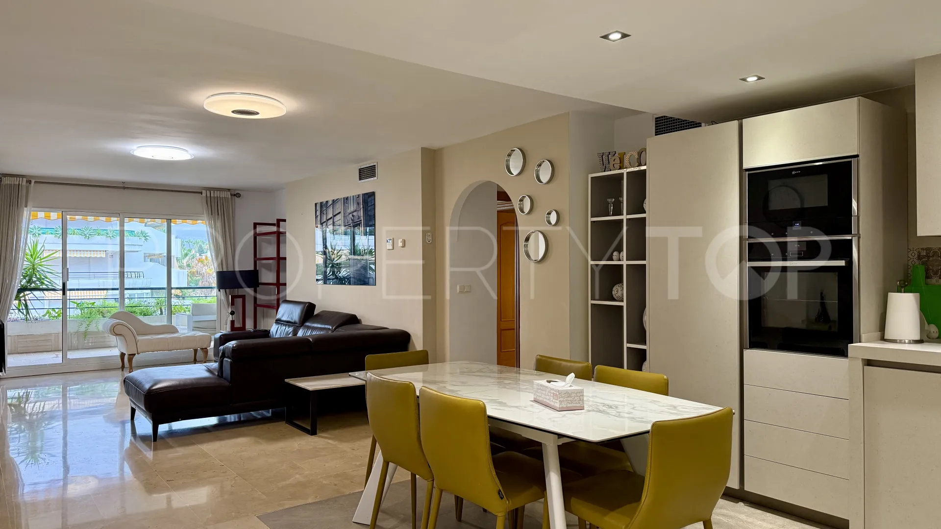 For sale apartment in Guadalmina Alta