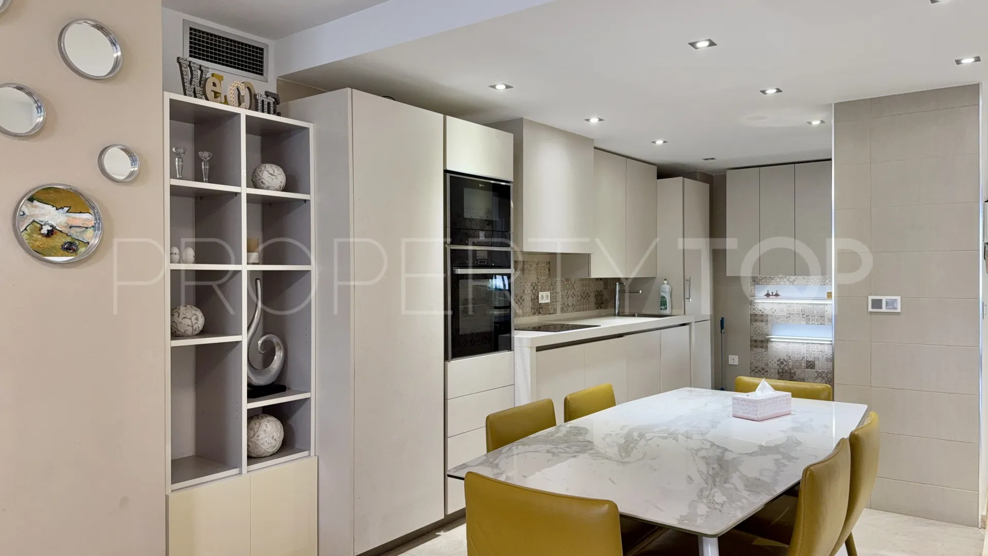 For sale apartment in Guadalmina Alta