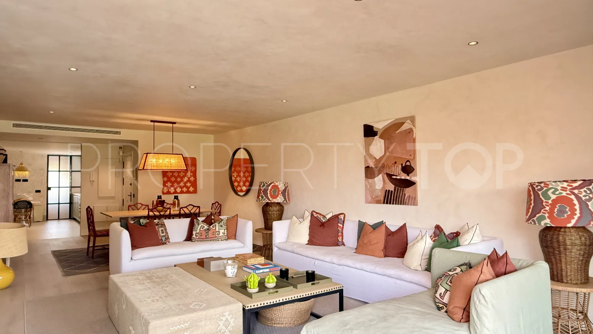 Se vende atico duplex en Alhambra del Golf con 4 dormitorios