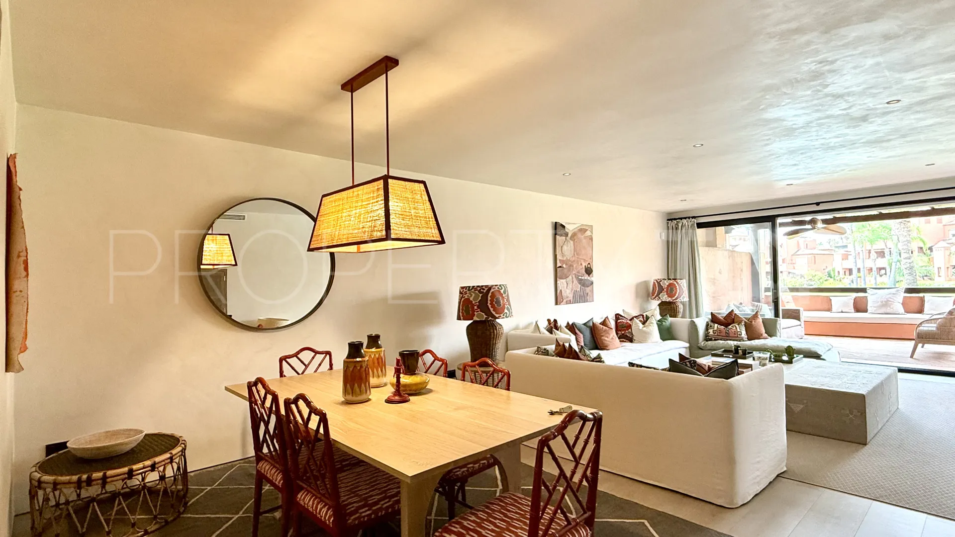 Se vende atico duplex en Alhambra del Golf con 4 dormitorios