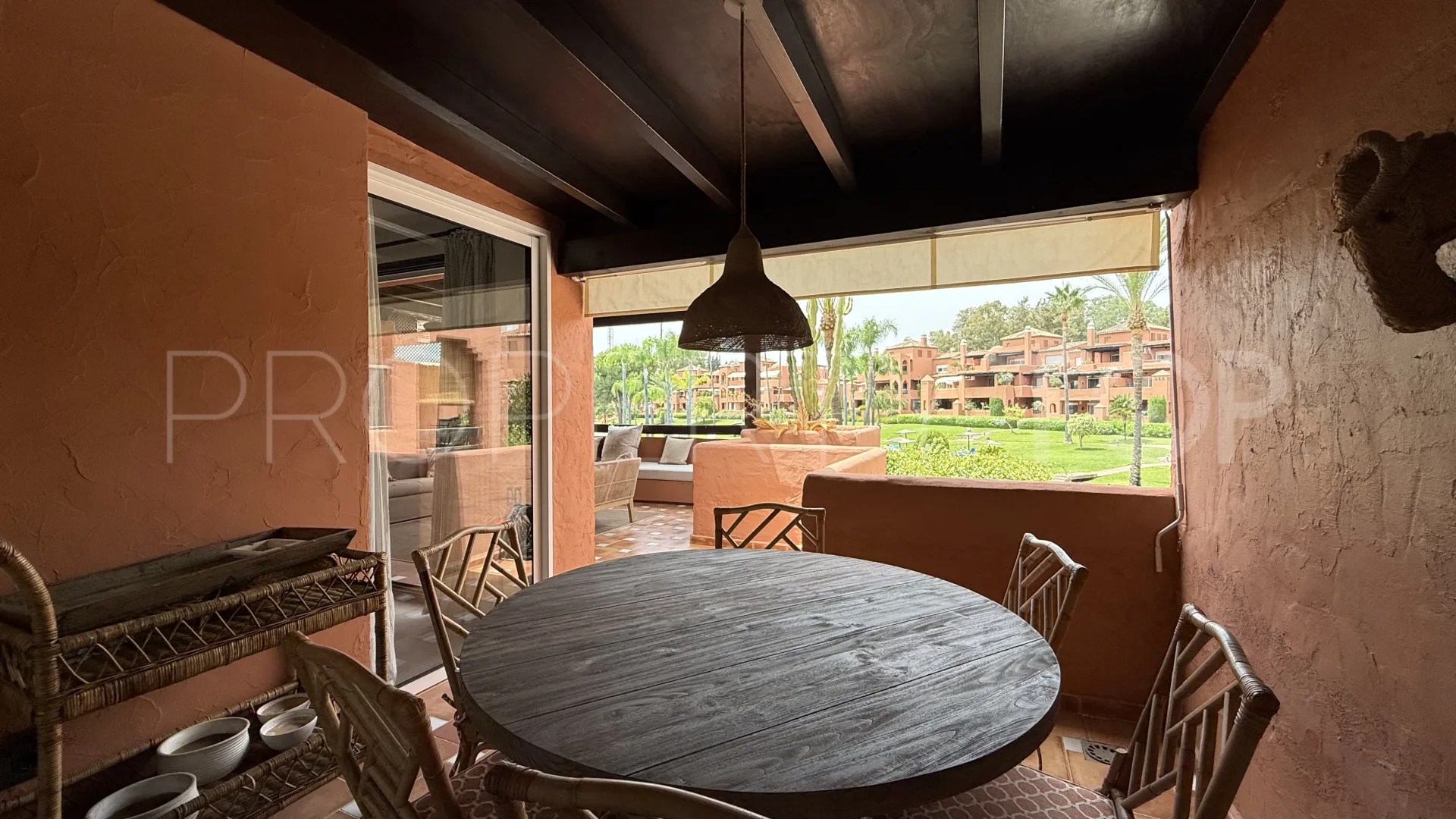 Se vende atico duplex en Alhambra del Golf con 4 dormitorios