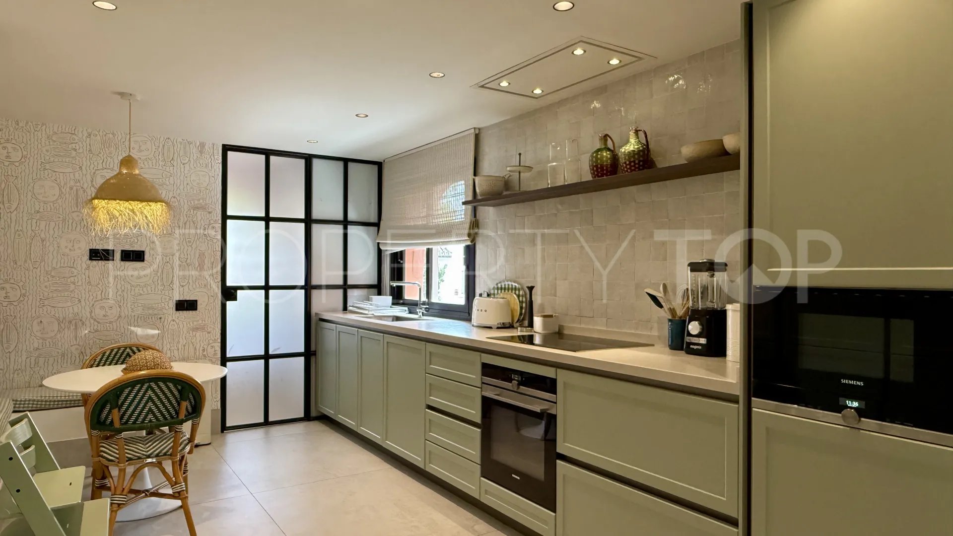 Se vende atico duplex en Alhambra del Golf con 4 dormitorios