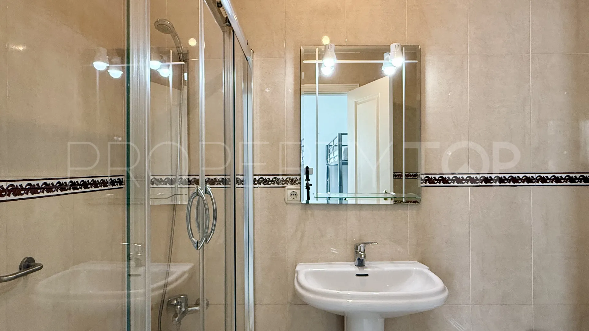 Town house for sale in El Saladillo
