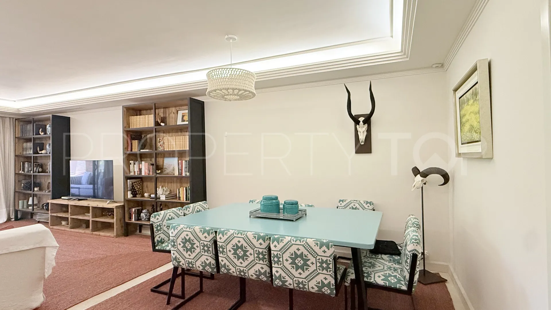 Alhambra los Granados apartment for sale