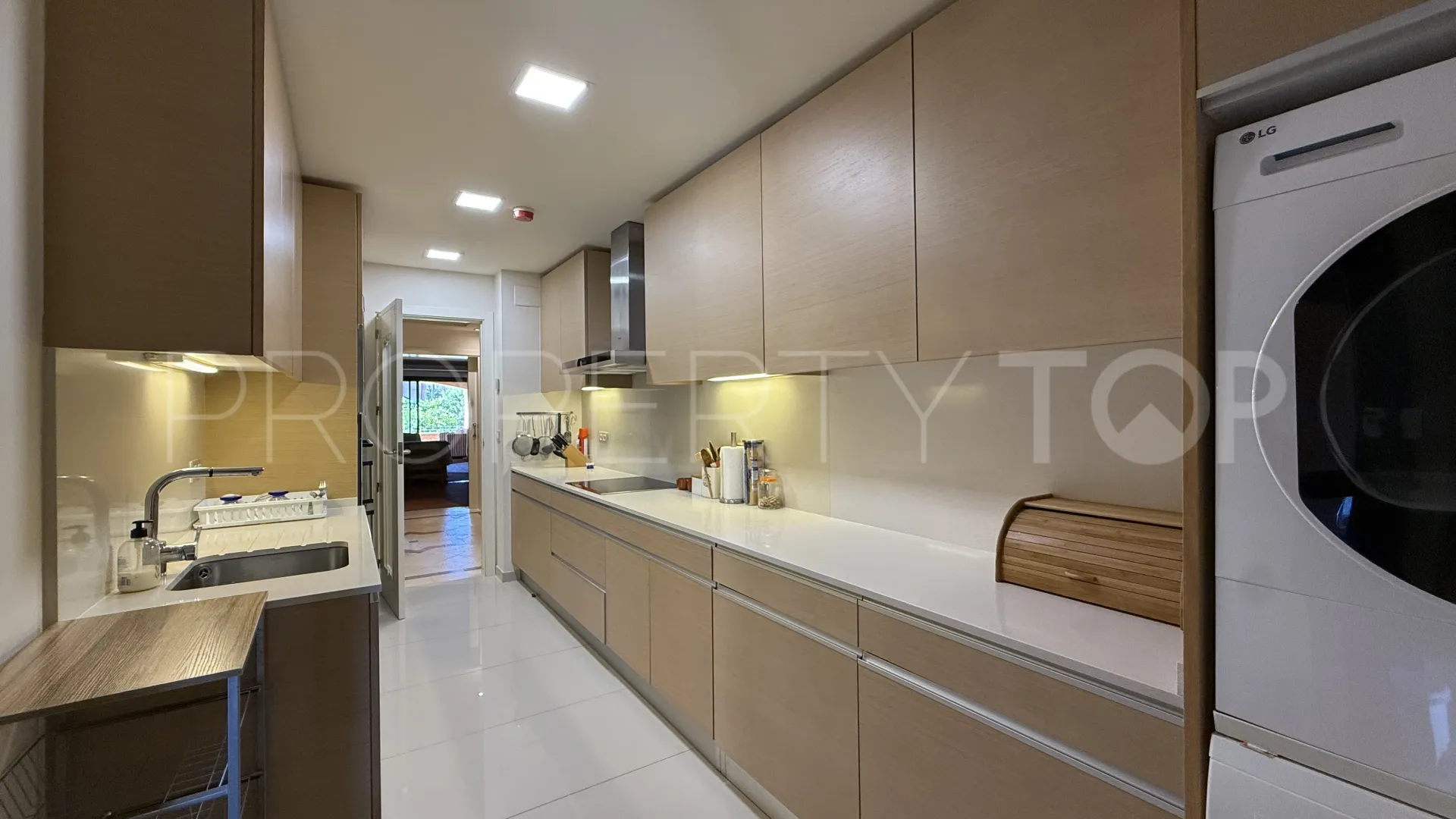 Alhambra los Granados apartment for sale
