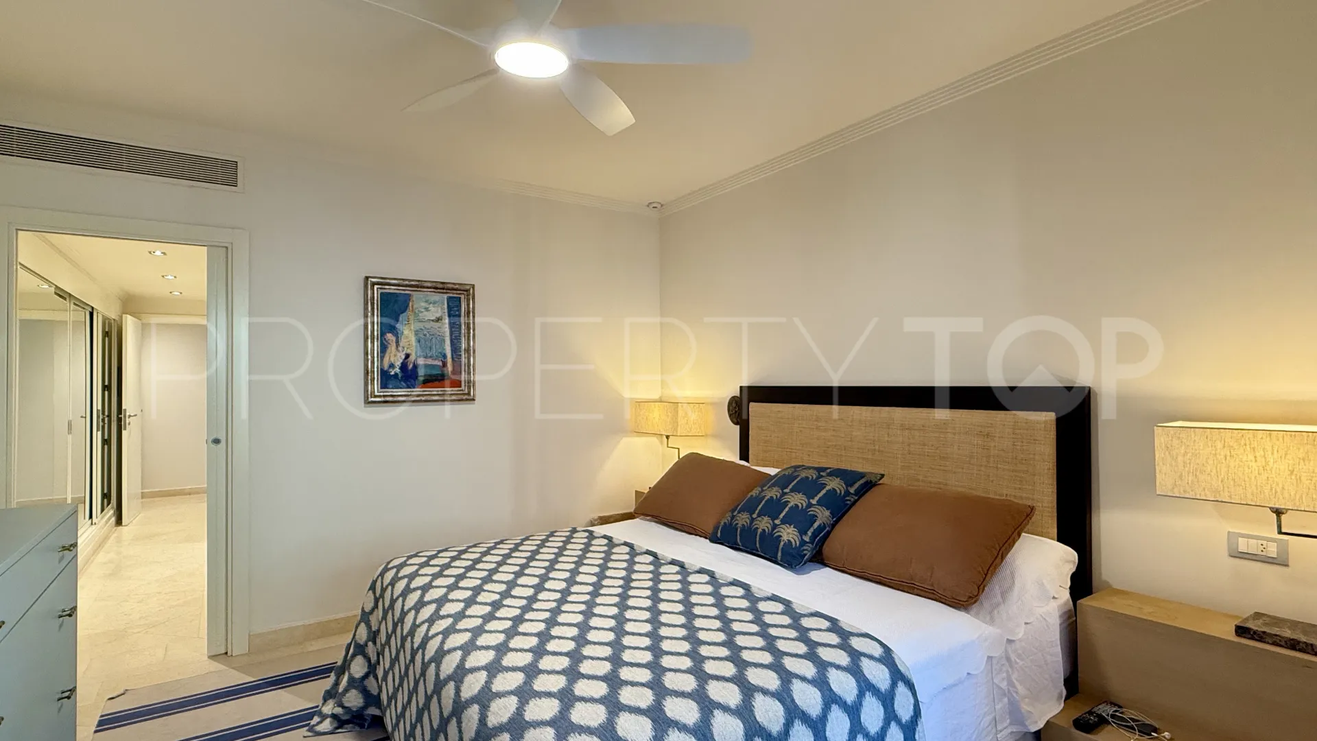 Alhambra los Granados apartment for sale